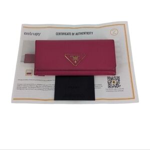Prada Saffiano Pink Wallet In Great Condition !